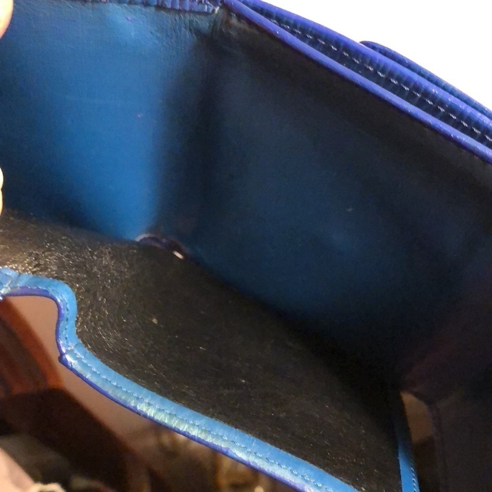 Louis Vuitton Blue Epi Bifold Wallet - Picture 7 of 9